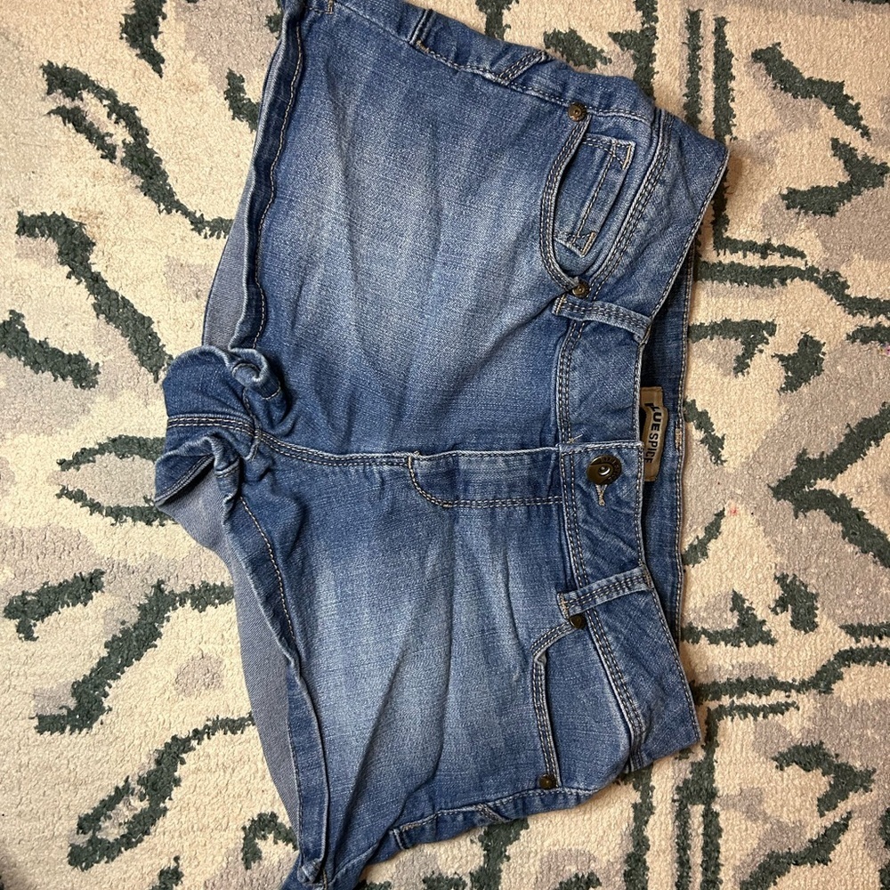 Blue spice size 7 shorts